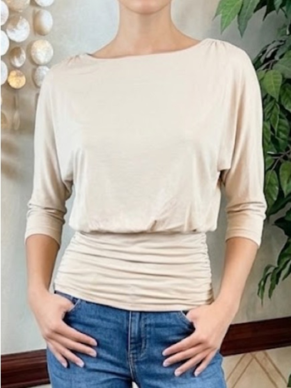 WHBM BEIGE BANDED RUCHED WAIST 3/4 SLEEVE TOP
